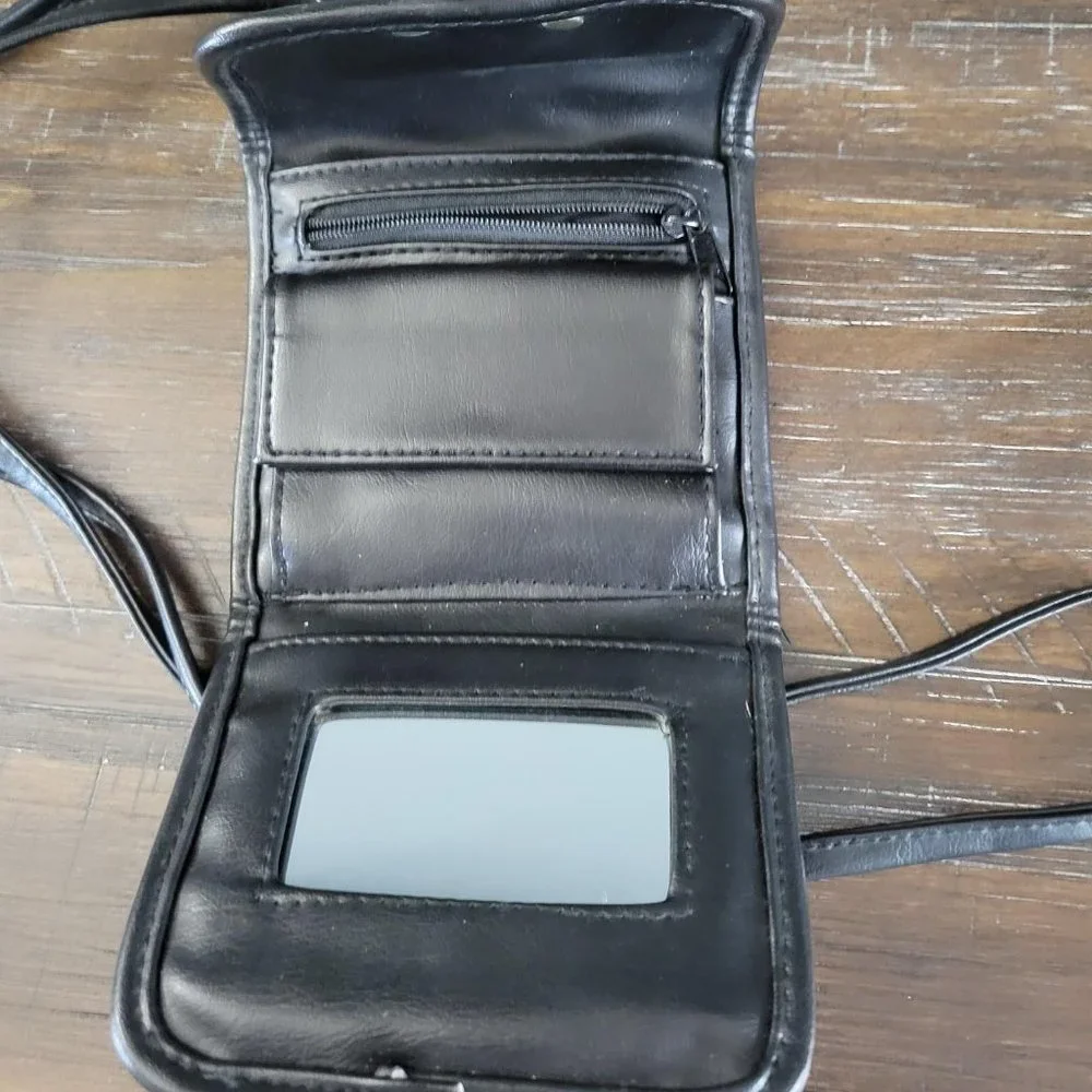 Purse - Picture 2 of 2